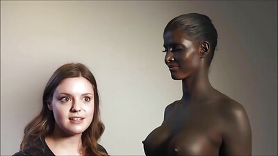 뜨거운 금발은 마사지 테이블에 열심히 좆